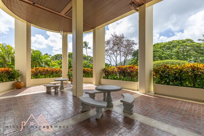 Building Photo - 6770 Hawaii Kai Dr