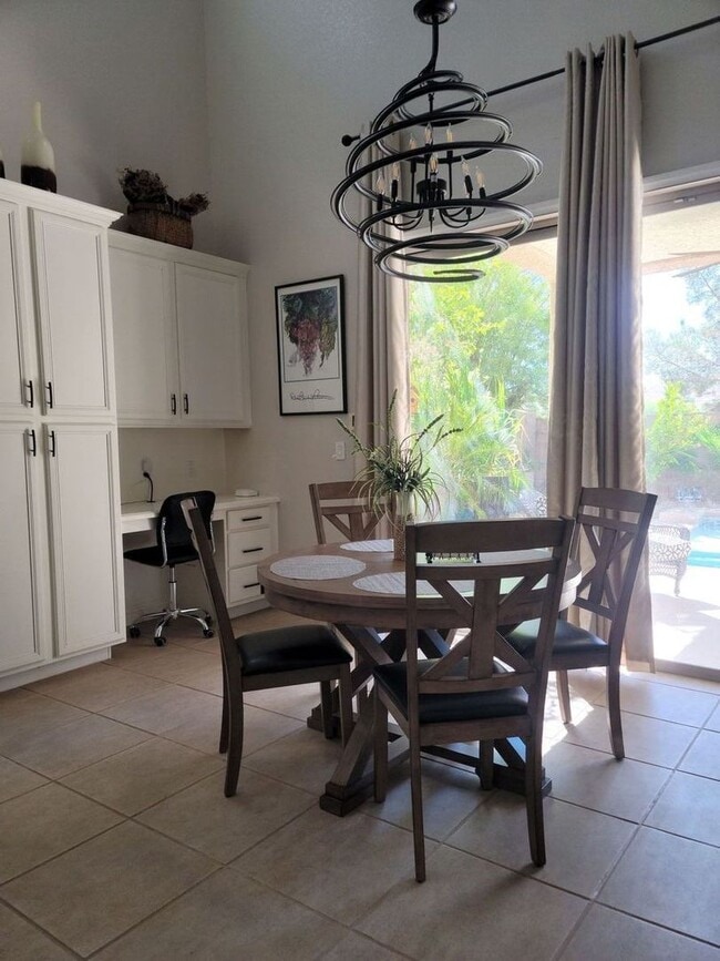 Building Photo - Fully Furnished Executive Rental in Highly...