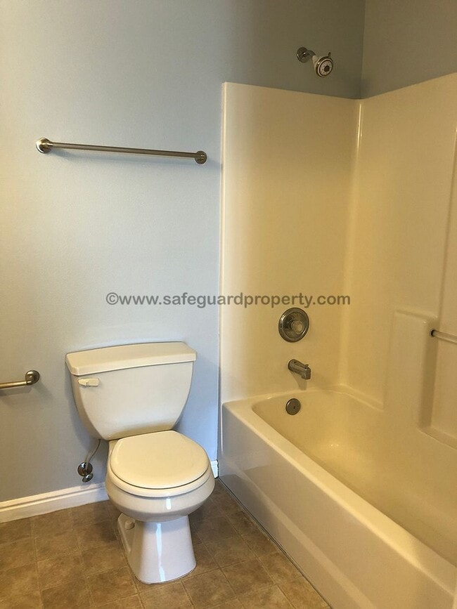 Building Photo - Fabulous 2 Bedroom Condo in Sandy