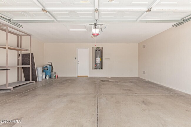 Building Photo - 2302 E Torrey Pines Pl