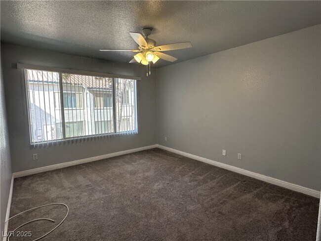 Building Photo - 3066 Tarpon