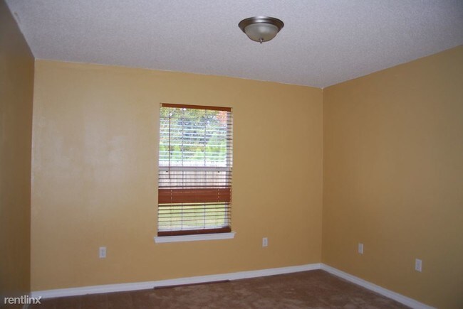Building Photo - 3 br, 2 bath House - 12092 Harmony Cir