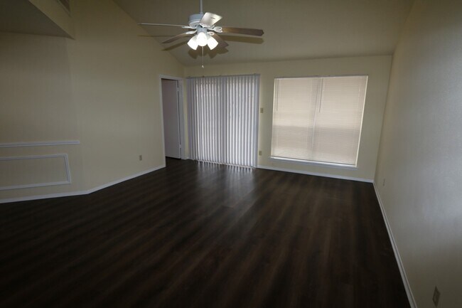 Building Photo - 18726 Andalusian Dr