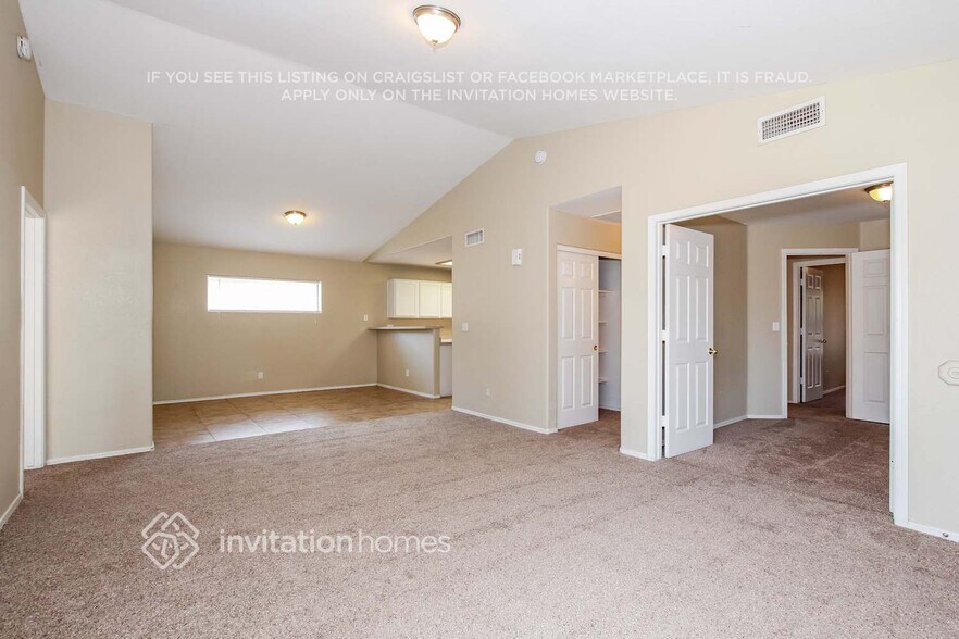 Building Photo - 11234 N 81st Ave