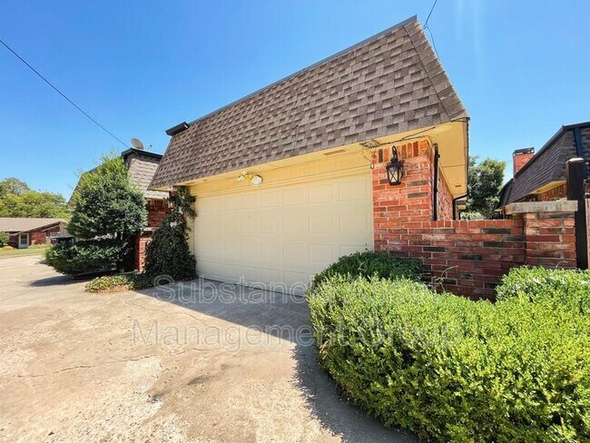 Building Photo - 2603 NW 50th St