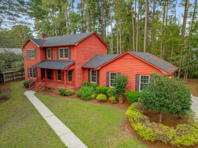 Building Photo - $300 off the first month's rent on a 12 month approved lease