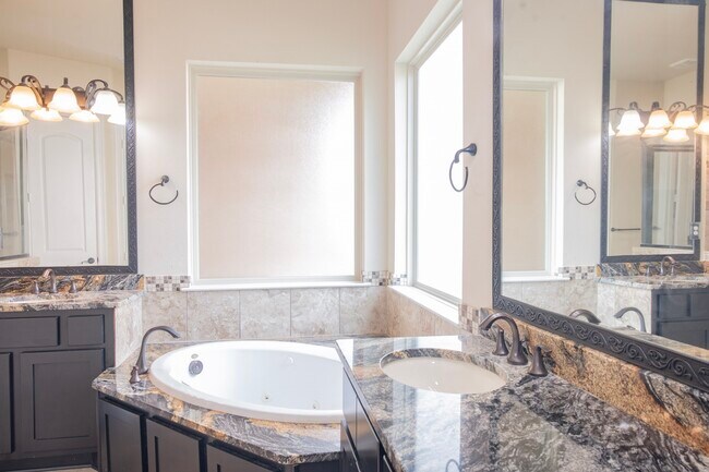 Building Photo - 28426 Tanner Crossing Ln