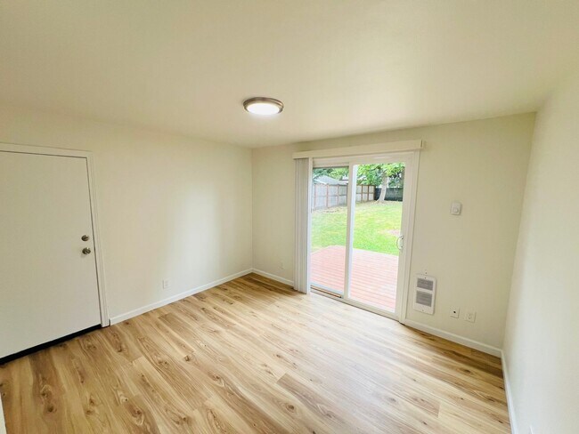 Building Photo - 6608 Stanton Ct SW