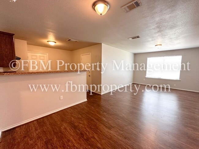 Building Photo - 1518 Drexal Dr