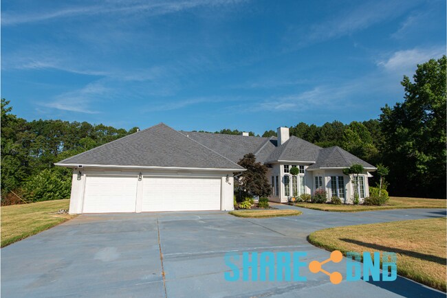 Building Photo - 48 Dartmouth Dr