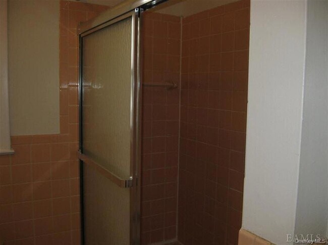 Building Photo - 396 Kimball Ave