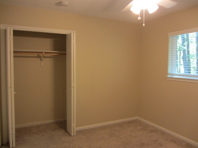 Building Photo - 603 Hillcrest Dr