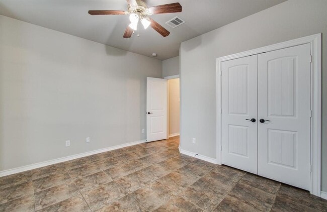 Building Photo - 3511 Christopher Dr