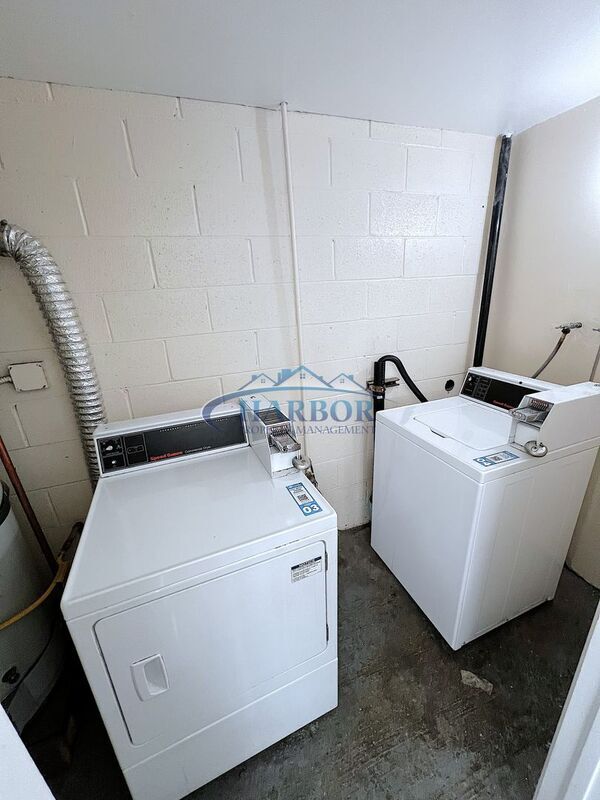 Building Photo - 4567 W 159th St