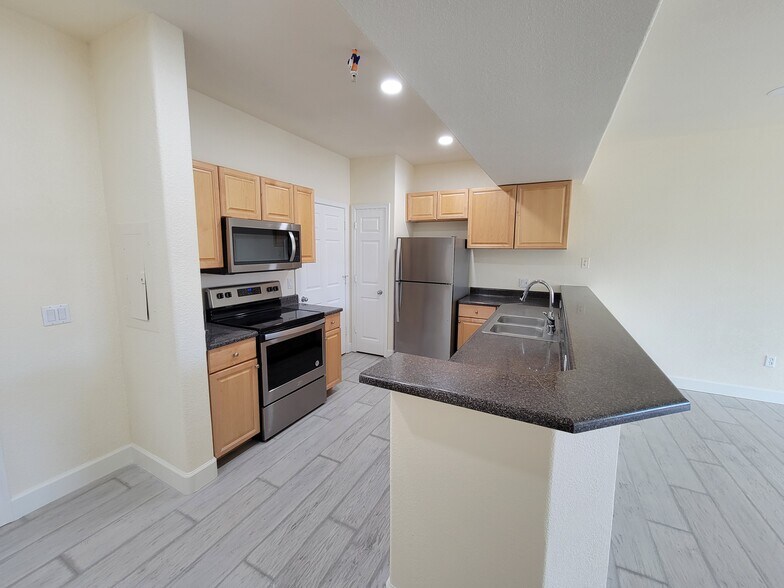 Building Photo - 19777 N 76TH St