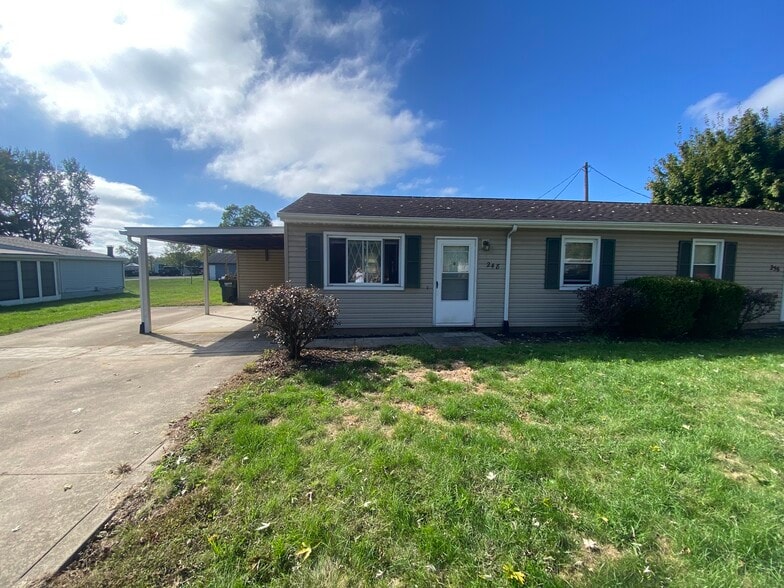 Primary Photo - 248 Tuscarawas St SW