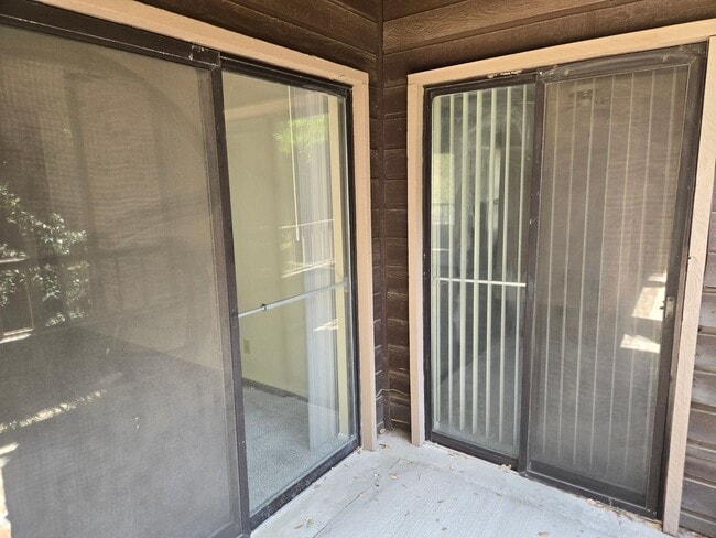 Building Photo - Two bedroom two bath gated Community Condos off Medical Drive close to I 10 & Babcock.