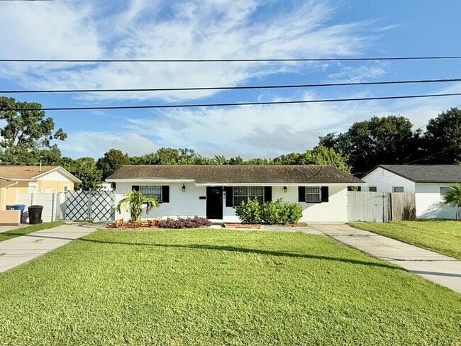 Primary Photo - 641 72nd Ave N