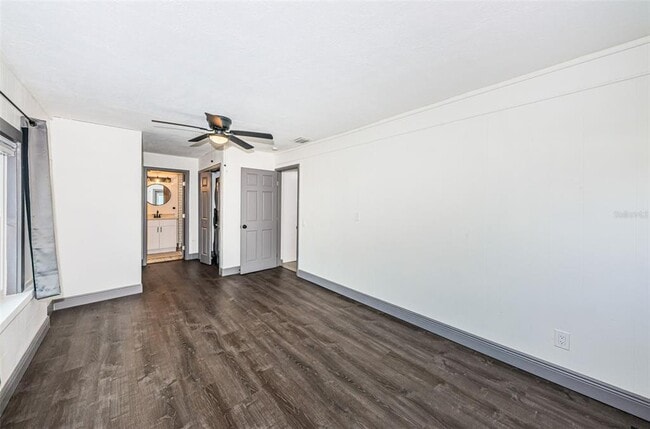 Building Photo - 618 40th Ave N