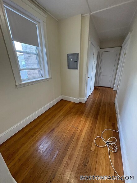 Building Photo - 1179 Boylston St