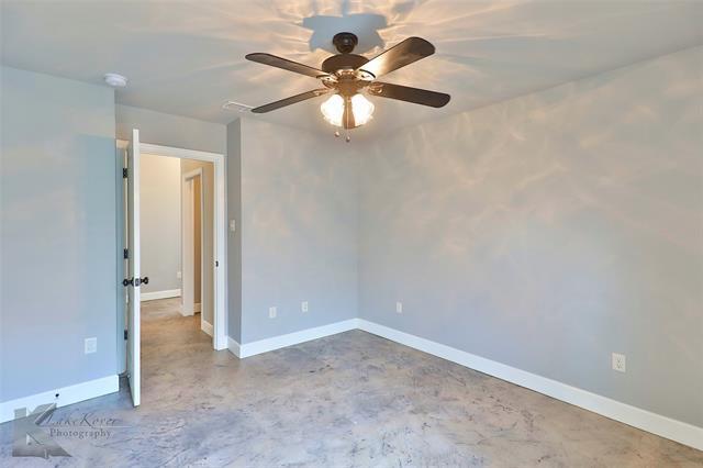 Building Photo - 3810 Carrera Ln