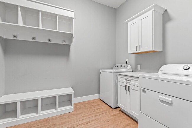 Building Photo - 12505 W Goldcrest St