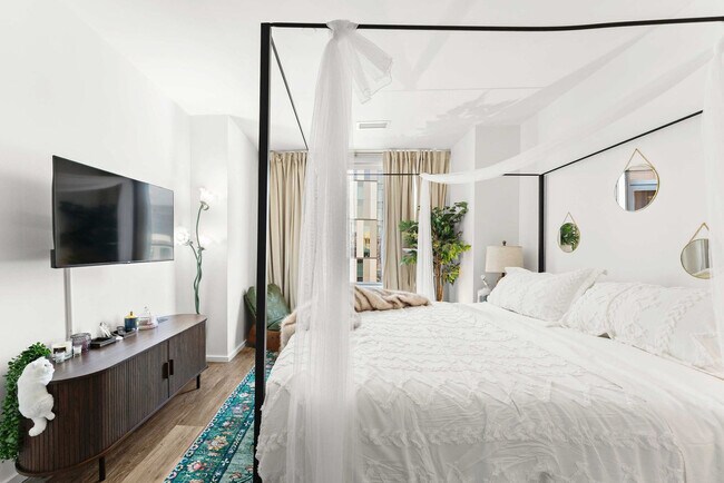 Building Photo - 300 Harrison Ave