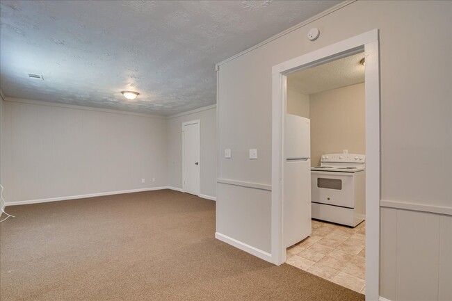 Living Room looking into Kitchen - 1730 Telfair St