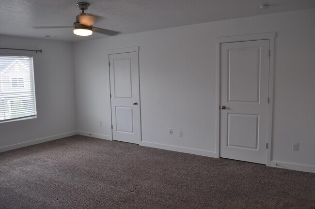 Building Photo - 14928 Messi St