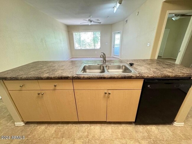 Building Photo - 18416 N Cave Creek Rd