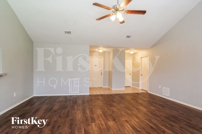 Building Photo - 22514 Parsonsgate Dr