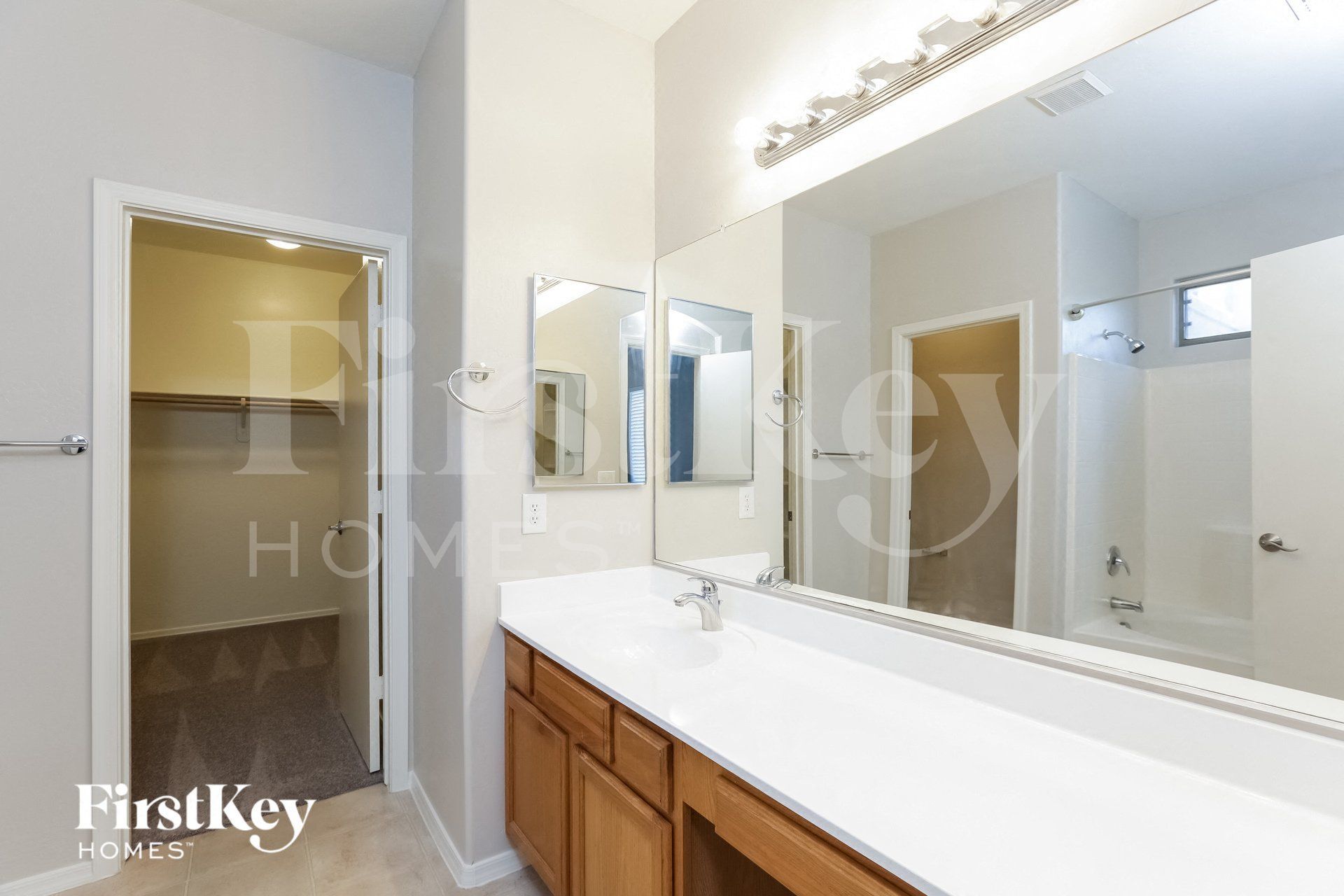 Building Photo - 15447 W Yucatan Dr