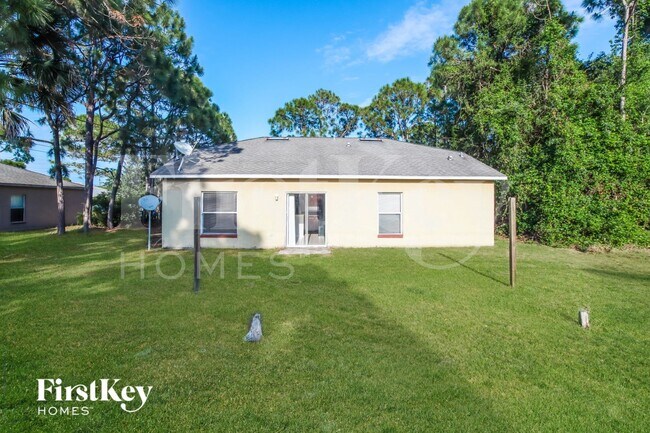 Building Photo - 113 Marsh St