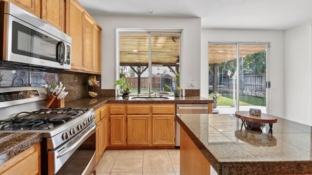 Building Photo - 2515 Quiet Meadow Cir