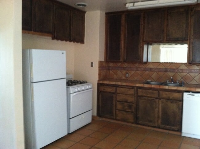 Building Photo - 4412 Gordon St