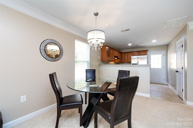 Building Photo - 1537 Tyger Brook Ln