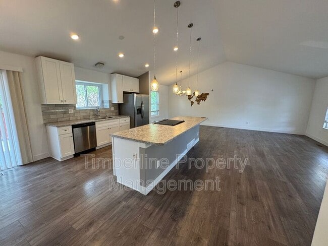 Building Photo - 6446 Pulpit Rock Dr
