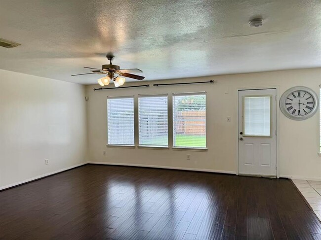 Building Photo - 3114 Holly Ranch Dr