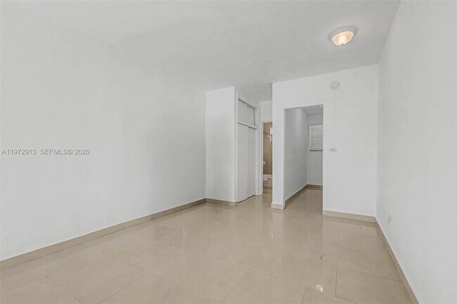 Building Photo - 1685 Jefferson Ave