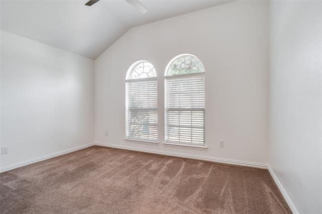 Building Photo - 229 Bluefinch Dr