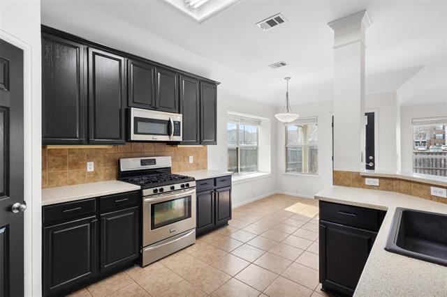 Building Photo - 10521 Jaybird Dr