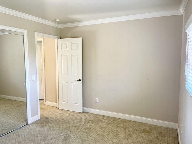 Building Photo - 205 Camille Way