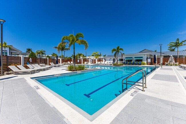 Building Photo - 11596 Palm Dr