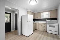 Building Photo - OPEN HOUSE THIS TUESDAY 10/7 AT 5PM! MOVE ...
