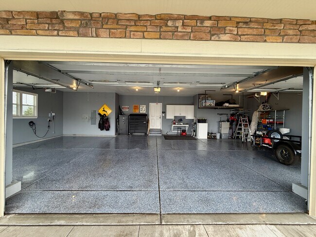 Building Photo - One-of-a-Kind 4-Bed Castle Rock Retreat with 4 car Attached Garage