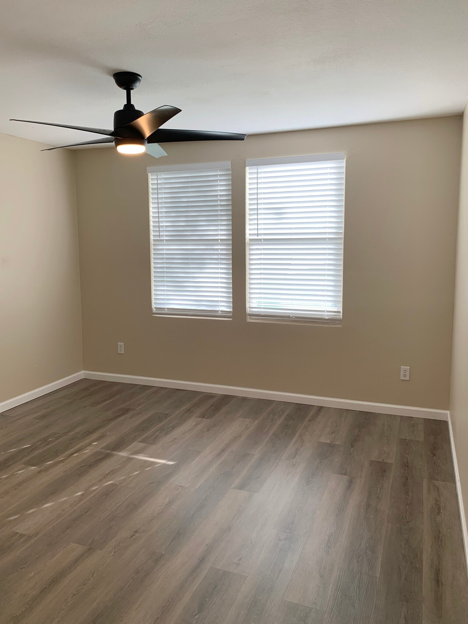 Bedroom 2 - 3014 Lake Terrace Dr