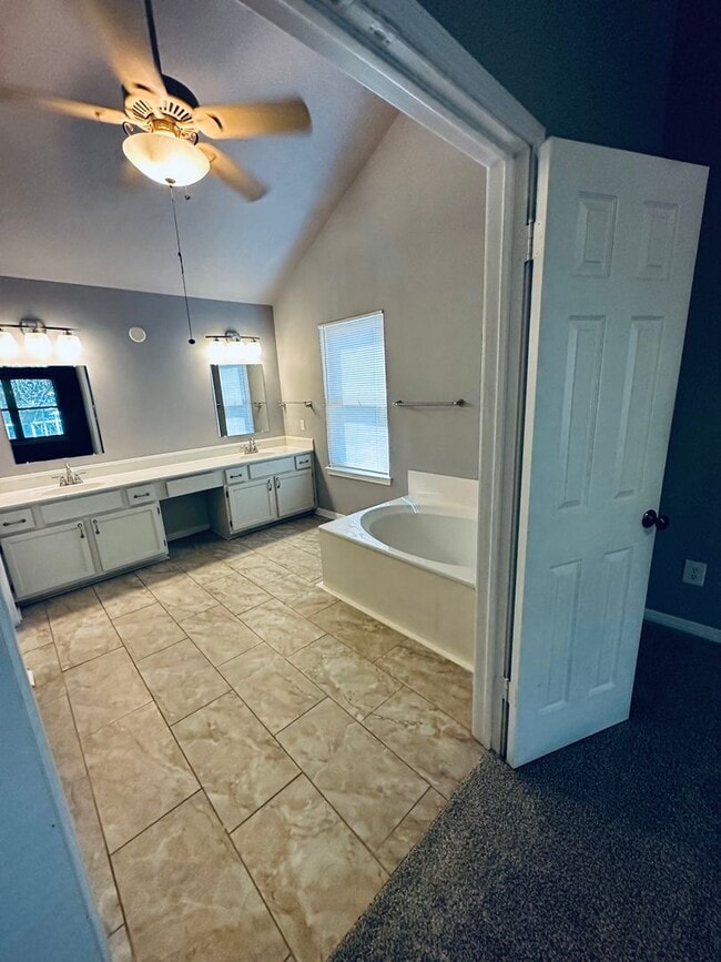 Building Photo - Cimarron Trails