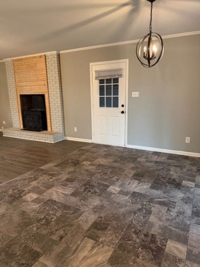 Building Photo - 3 Bed/2 Bath Home in Goldsboro