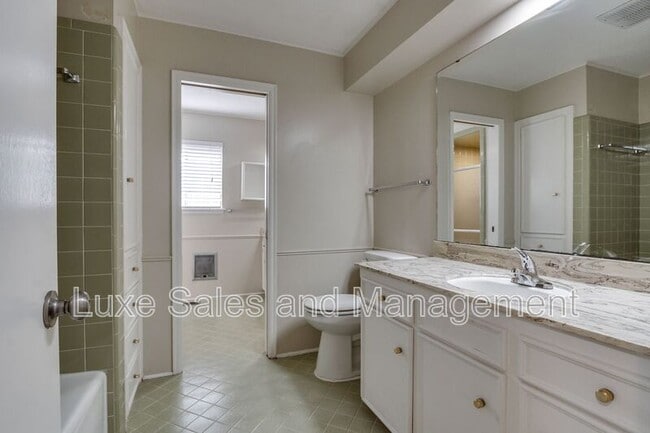 Building Photo - 2518 NW 62nd St