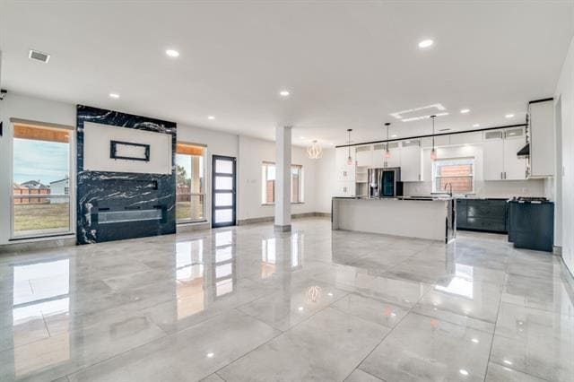 Building Photo - 2941 Clearmeadow Dr